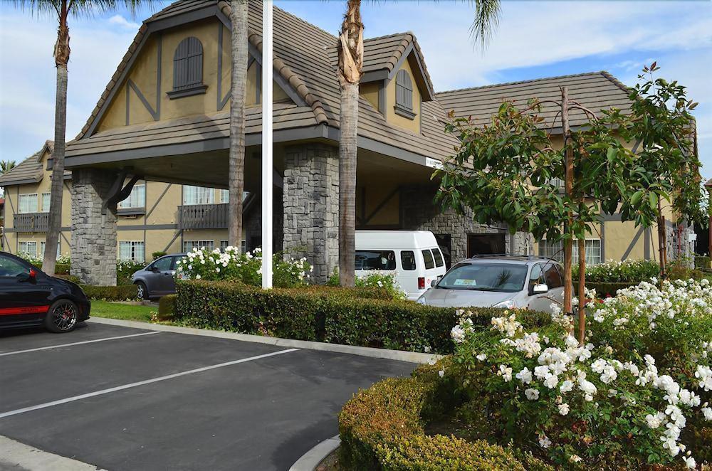 Folk Inn Ontario Airport Esterno foto